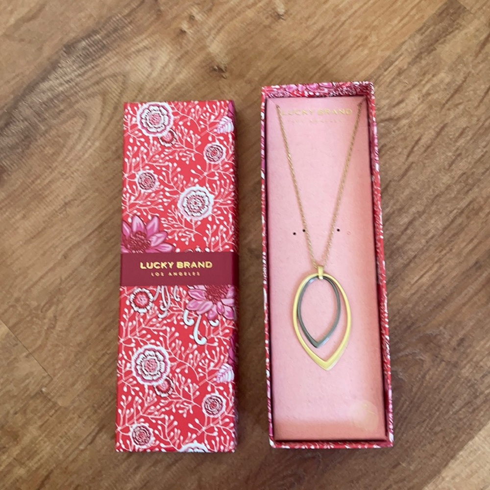 NWT Lucky Brand Necklace